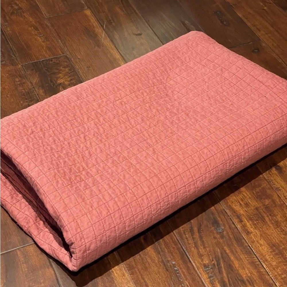 Hotel Quilt/Bedspread f/q rust
